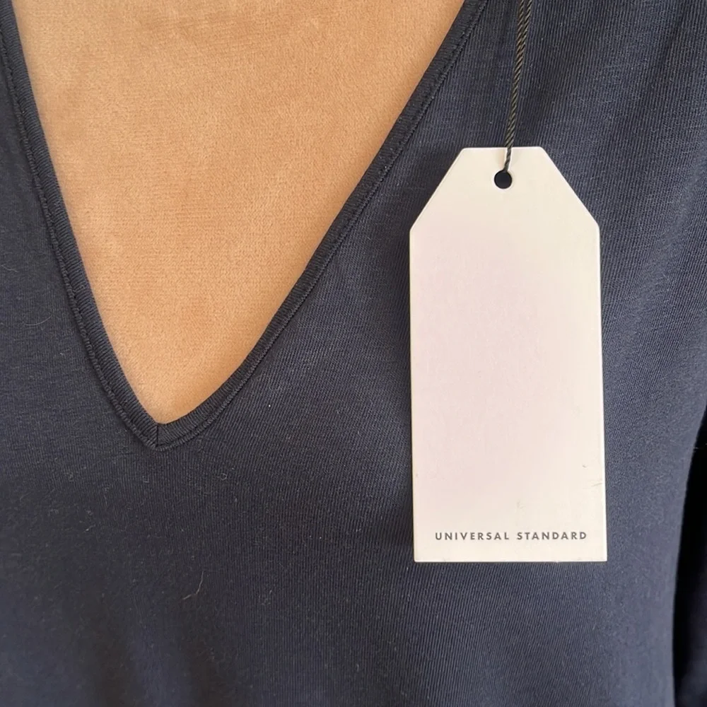 NWT Universal Standard Iconic Long Sleeve V-Neck Geneva Dress, 2XS (Wms 6/8) - Picture 4 of 6